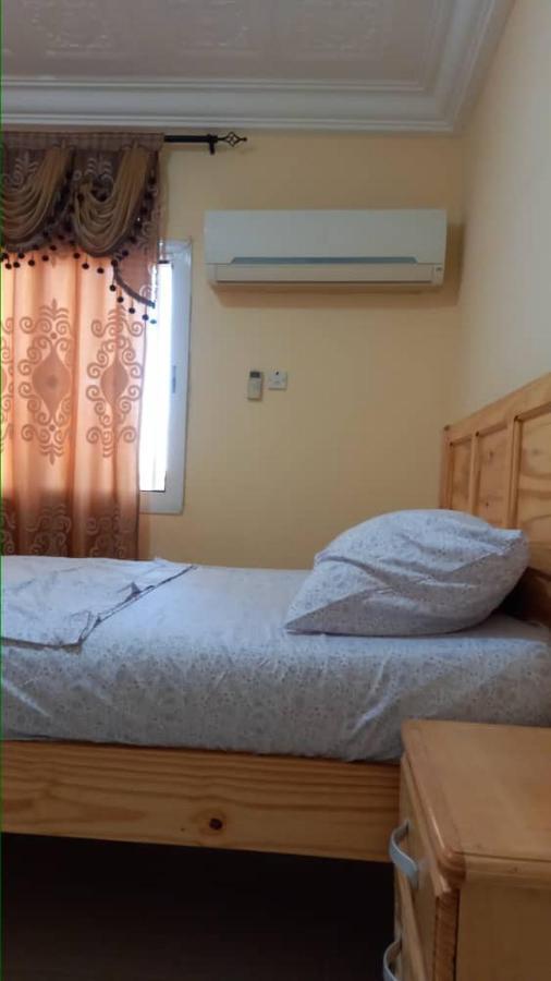 Gam Properties Guest House Kololi Esterno foto