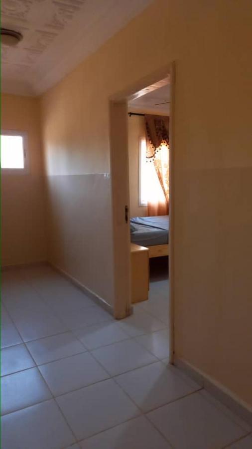 Gam Properties Guest House Kololi Esterno foto