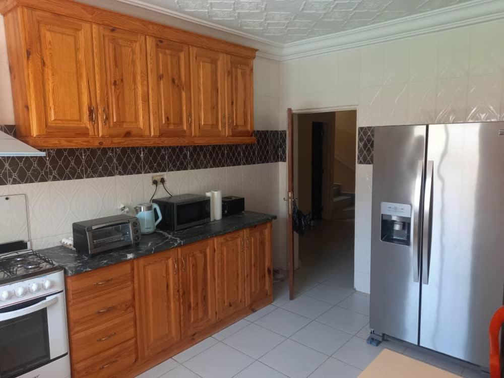 Gam Properties Guest House Kololi Esterno foto