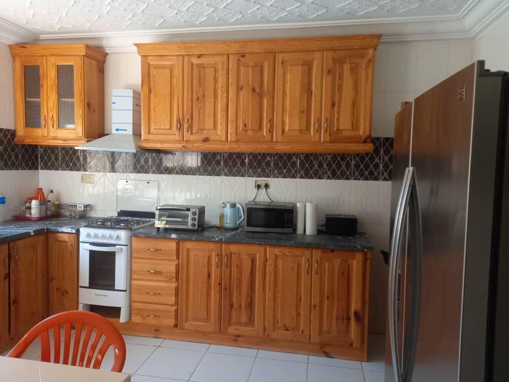 Gam Properties Guest House Kololi Esterno foto