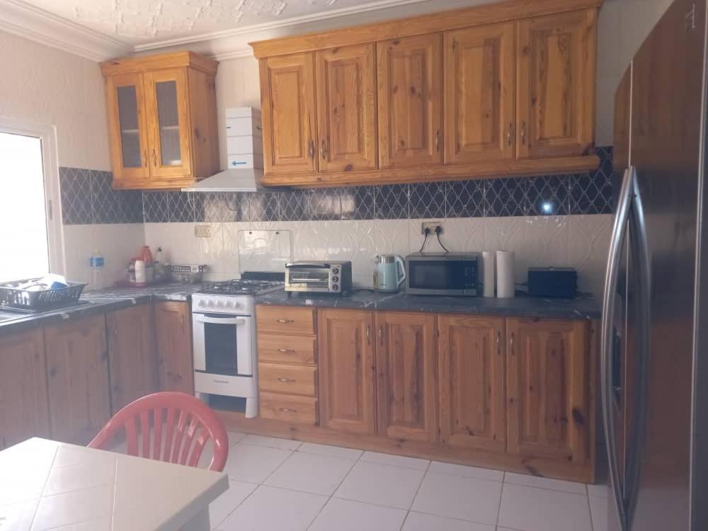 Gam Properties Guest House Kololi Esterno foto