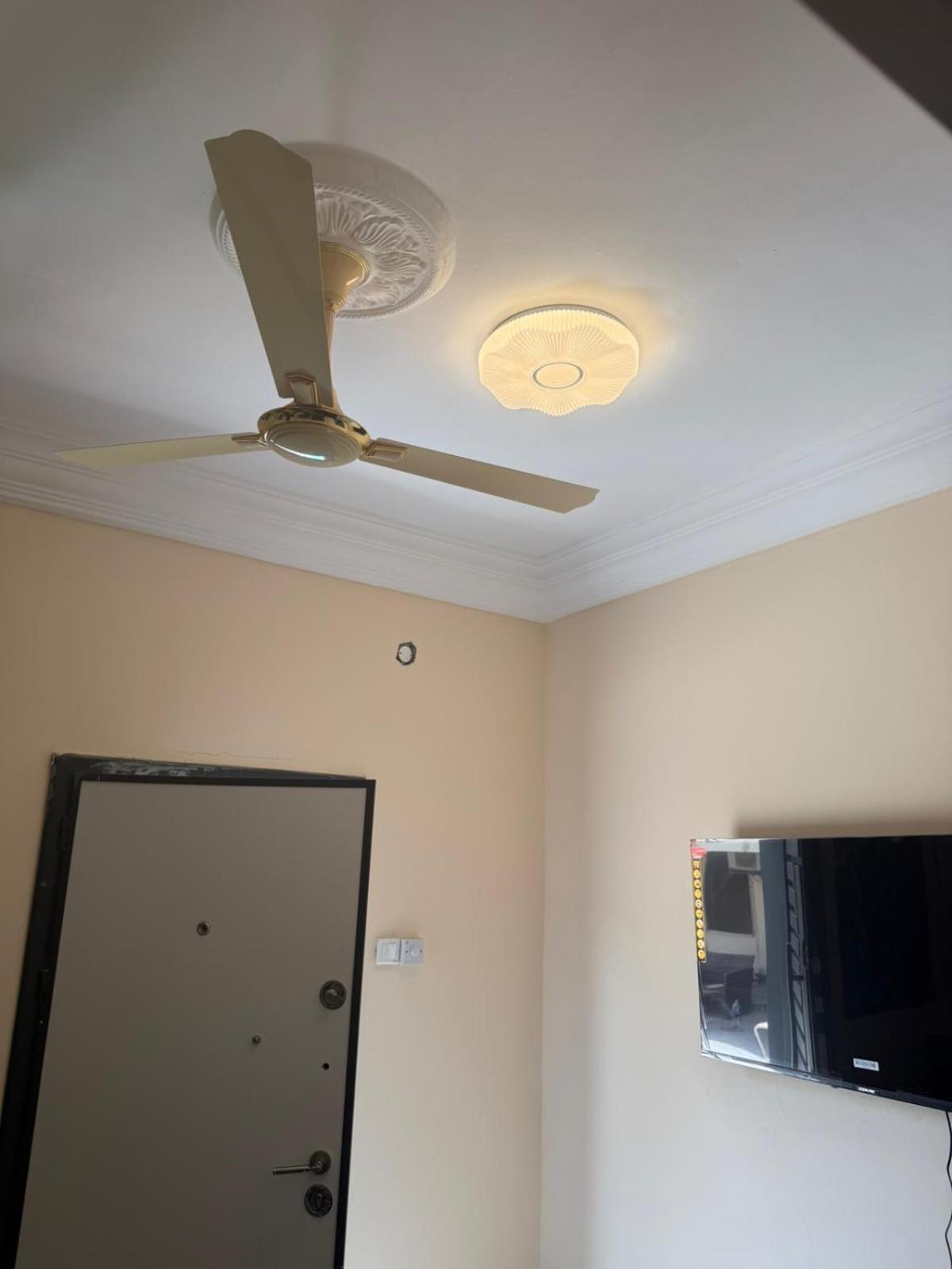Gam Properties Guest House Kololi Esterno foto