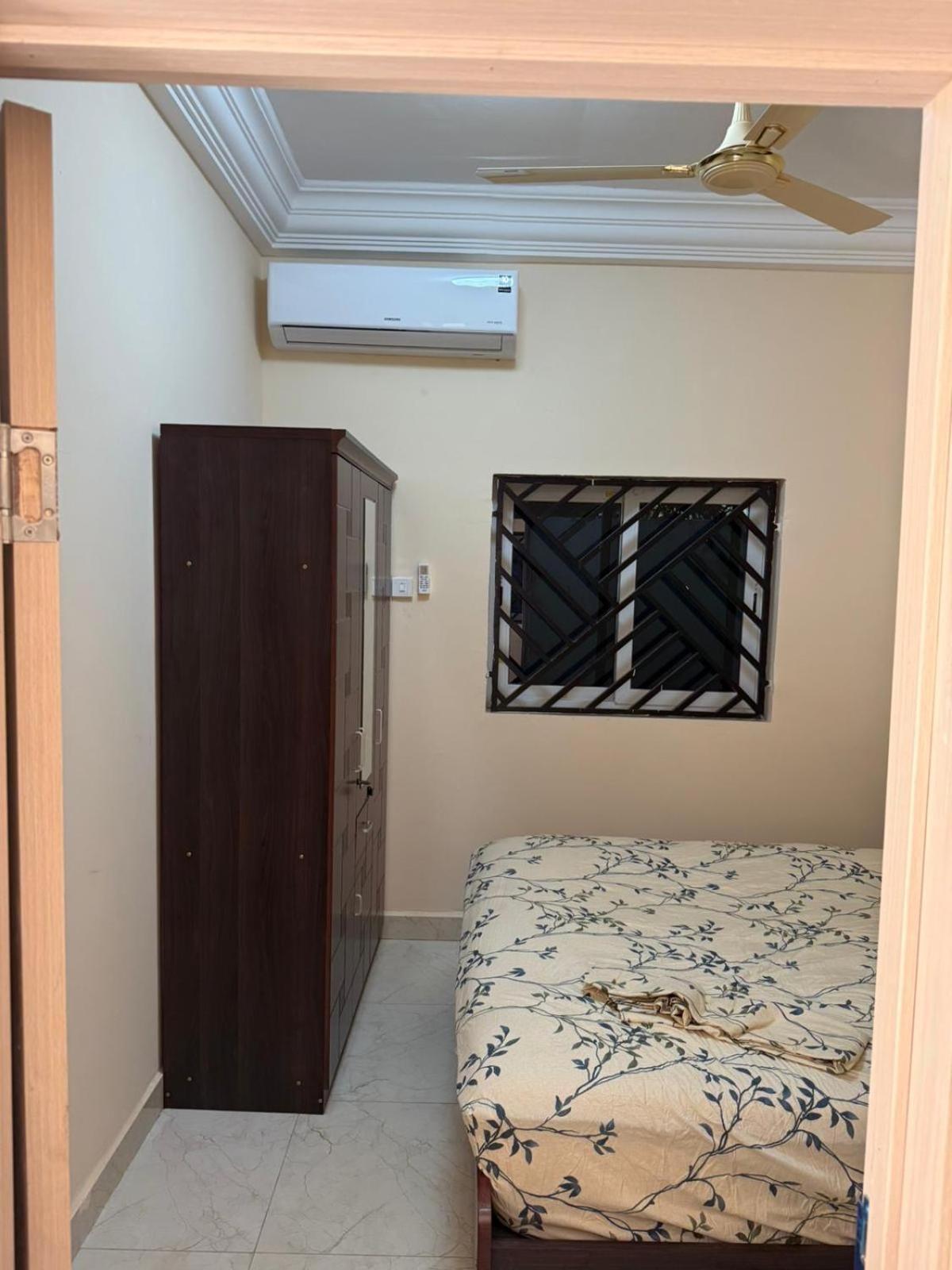 Gam Properties Guest House Kololi Esterno foto